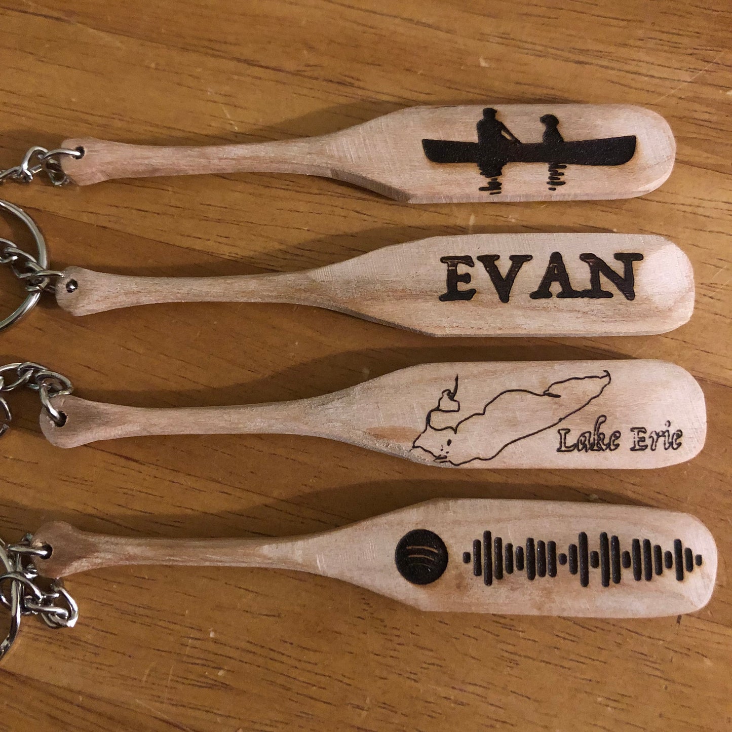 Personalized canoe paddle keychain